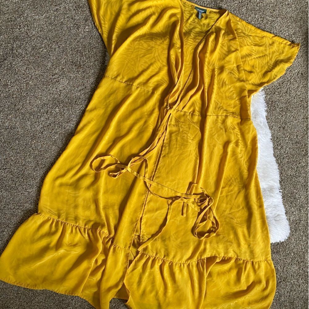 Modcloth Yellow Wrap Dress Size 1X‎